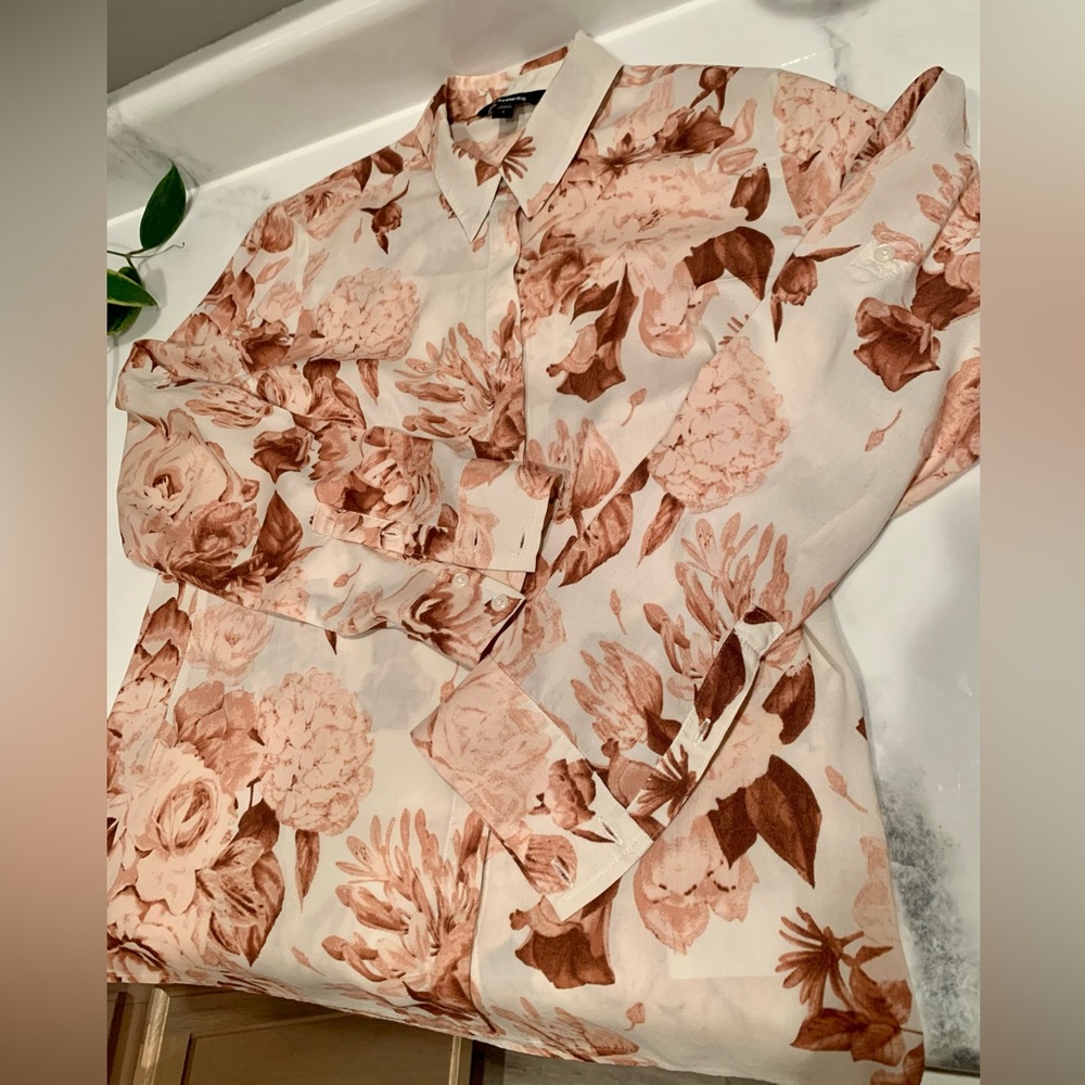 Express Button-up Blouse - Like New!